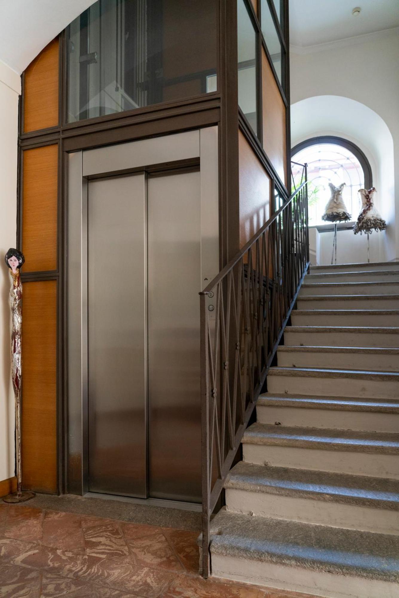 Art Hotel Varese Esterno foto