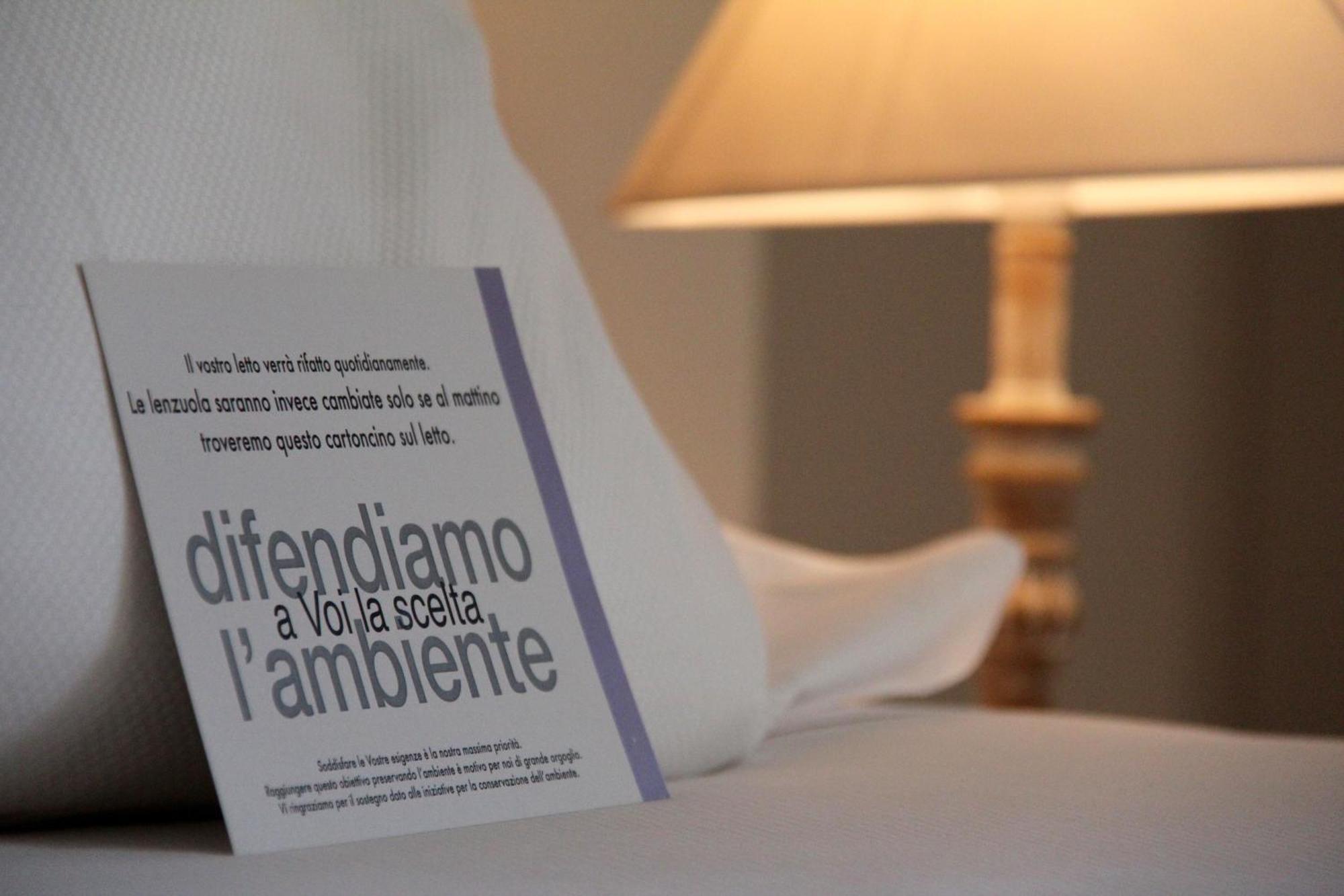 Art Hotel Varese Esterno foto