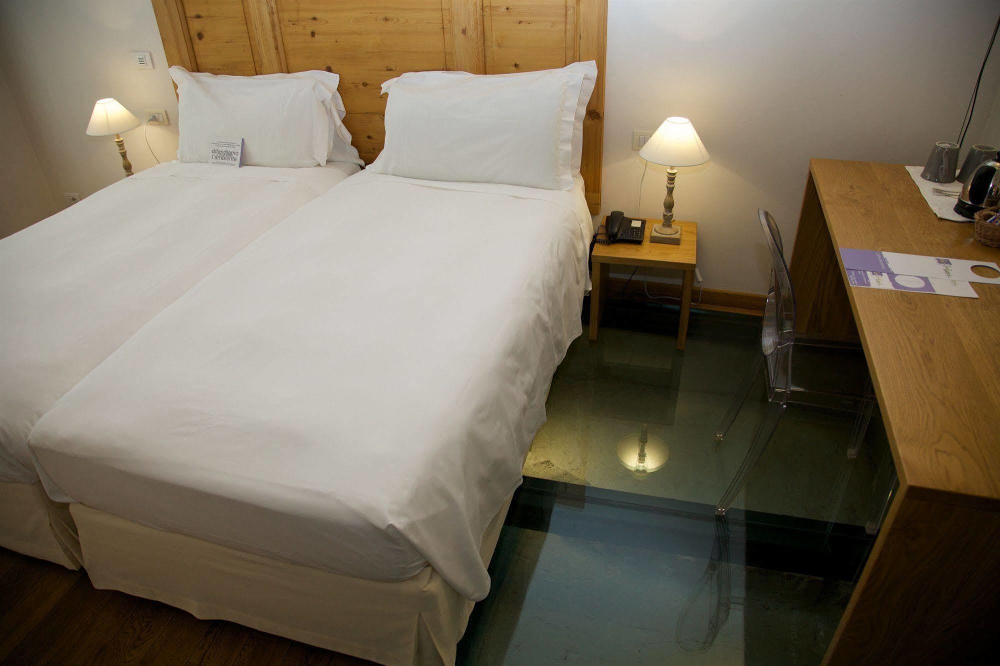 Art Hotel Varese Esterno foto
