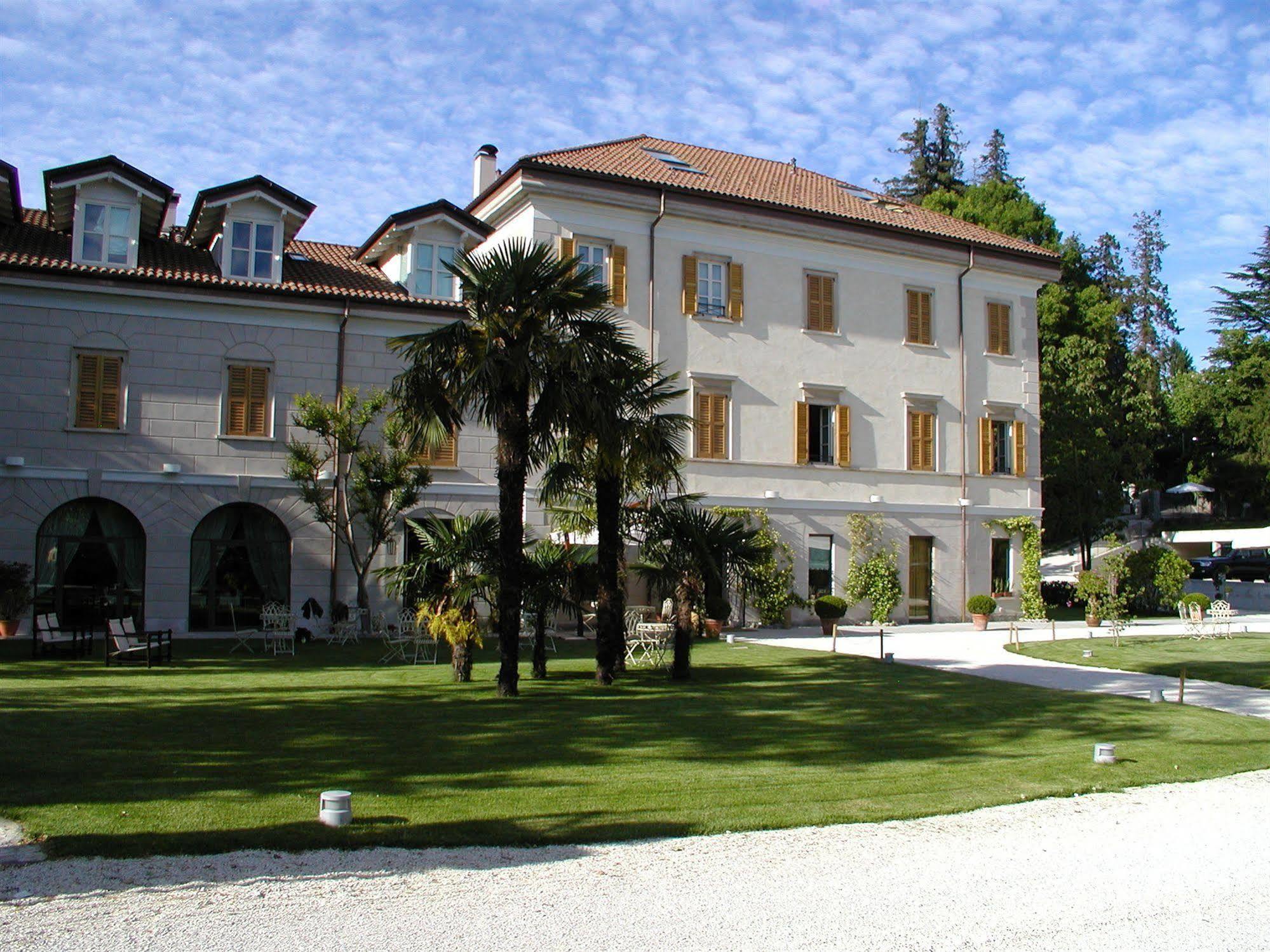 Art Hotel Varese Esterno foto