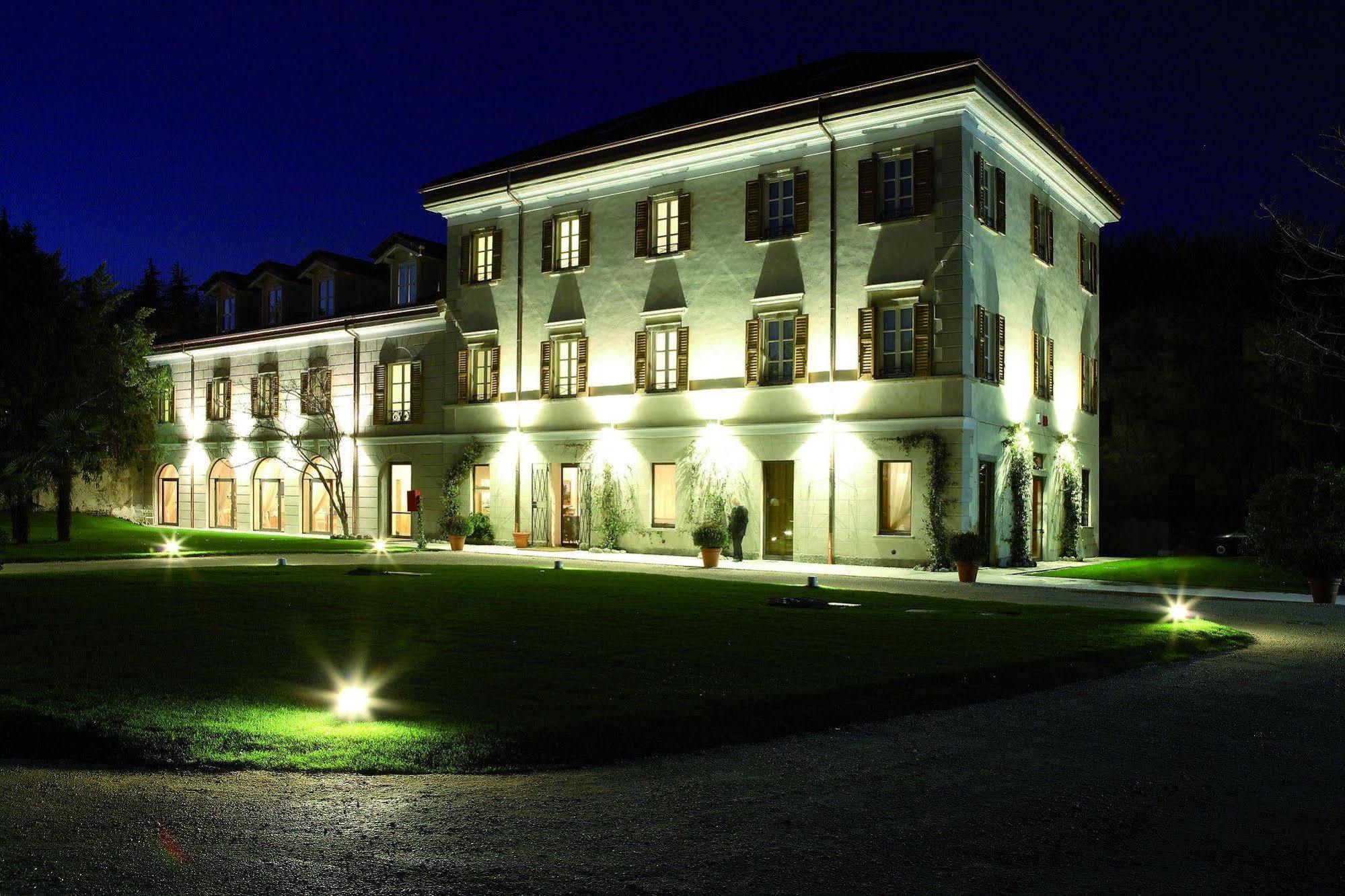 Art Hotel Varese Esterno foto