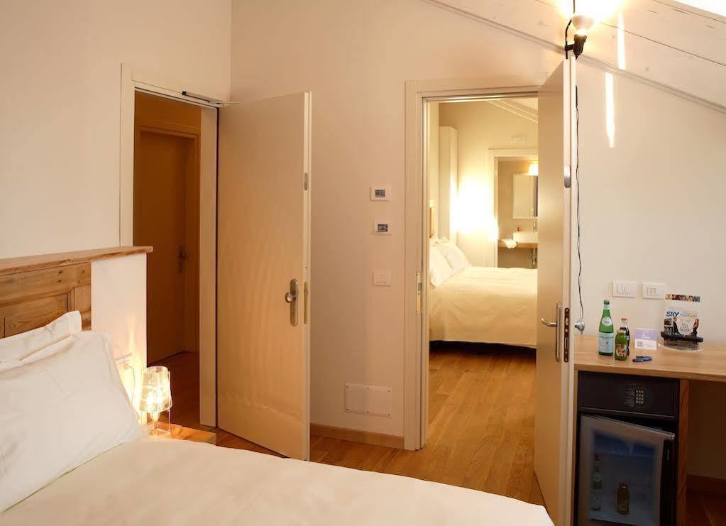 Art Hotel Varese Esterno foto
