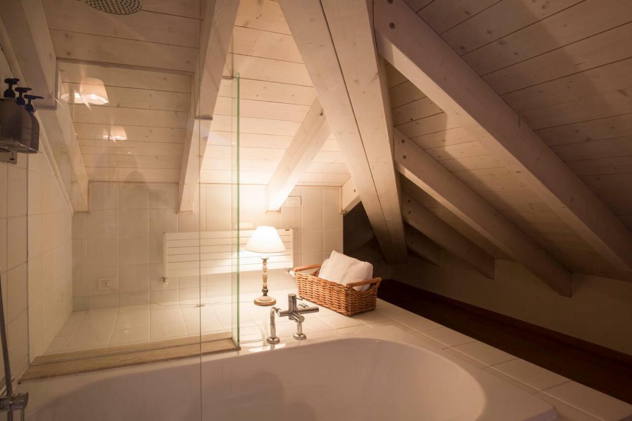 Art Hotel Varese Esterno foto